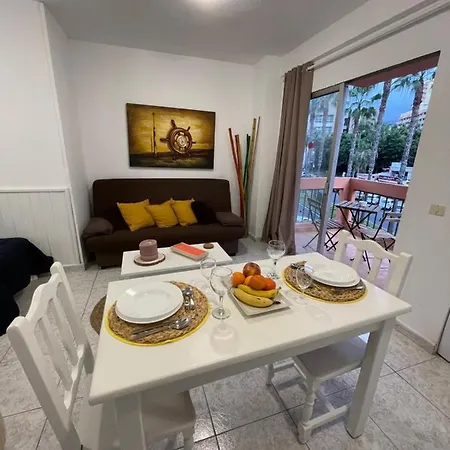 Apartamento En Playa Jardin